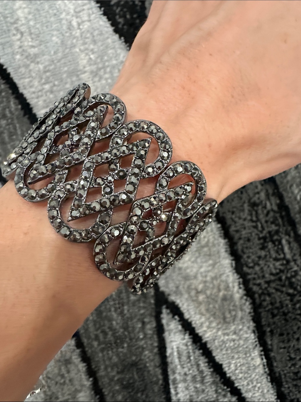 Vintage-Inspired Gunmetal Crystal Bracelet